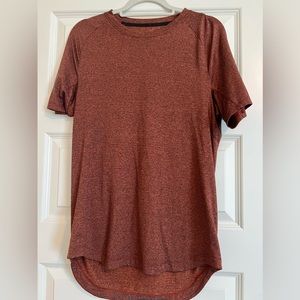 Lululemon License to train shirt
